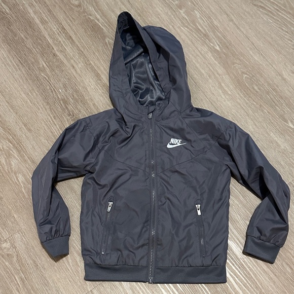 Nike Kids Black Jacket - Picture 1 of 3